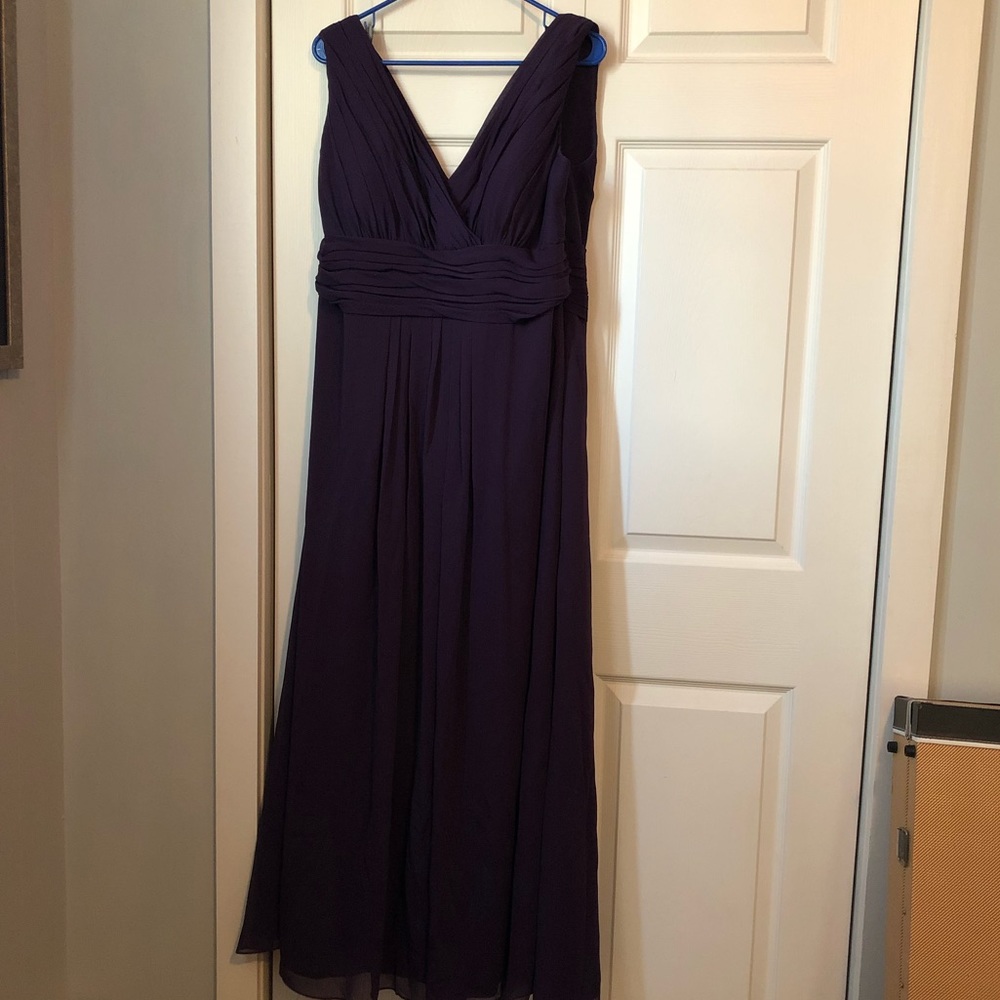 NWOT Bill Levkoff floor length gown
